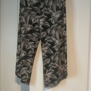 Philosophy Monochrome Leaf Pattern Cropped Pants